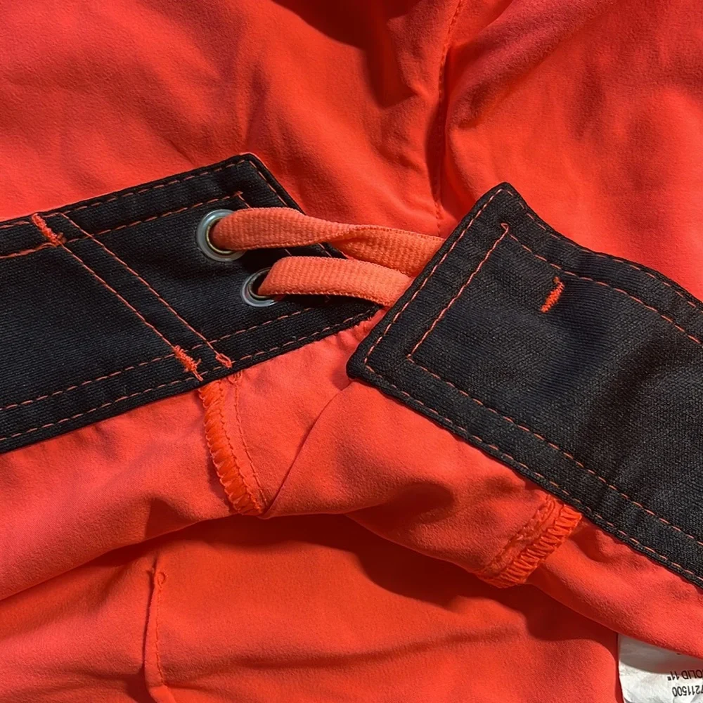 Volcom swim trunks - Picture 9 of 9
